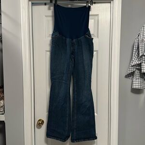 Maternity, boot cut jeans. Size medium.